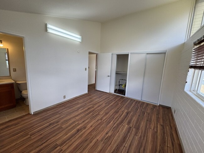 Building Photo - 6270 Upolo Pl