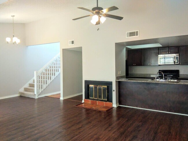Building Photo - Two Bedroom Two Story Townhome In Amazing ...