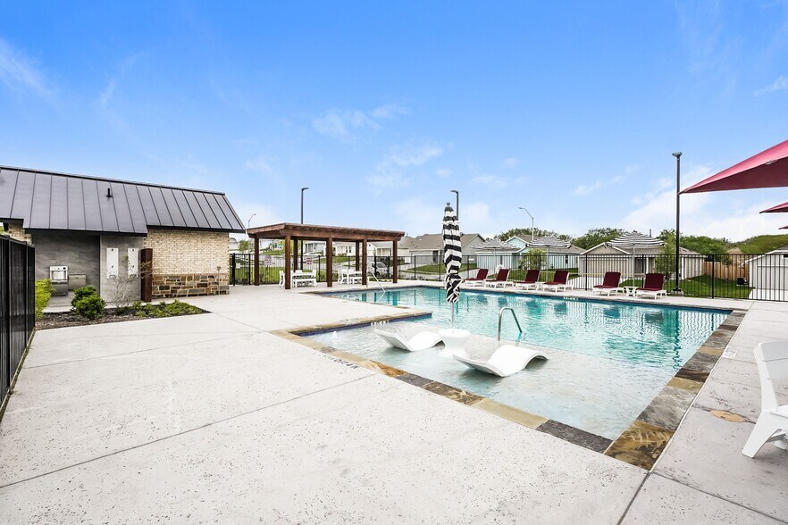 Building Photo - 2708 River Knl Ln
