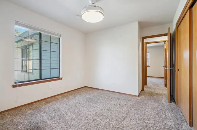 Building Photo - 2553 Candlewood Dr