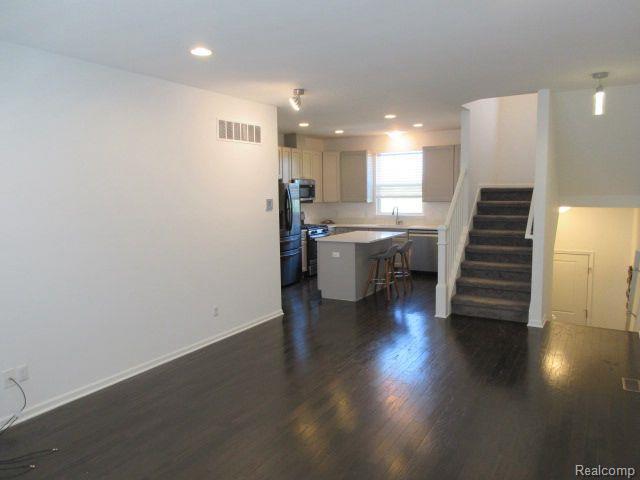 Building Photo - 3147 Chambers W