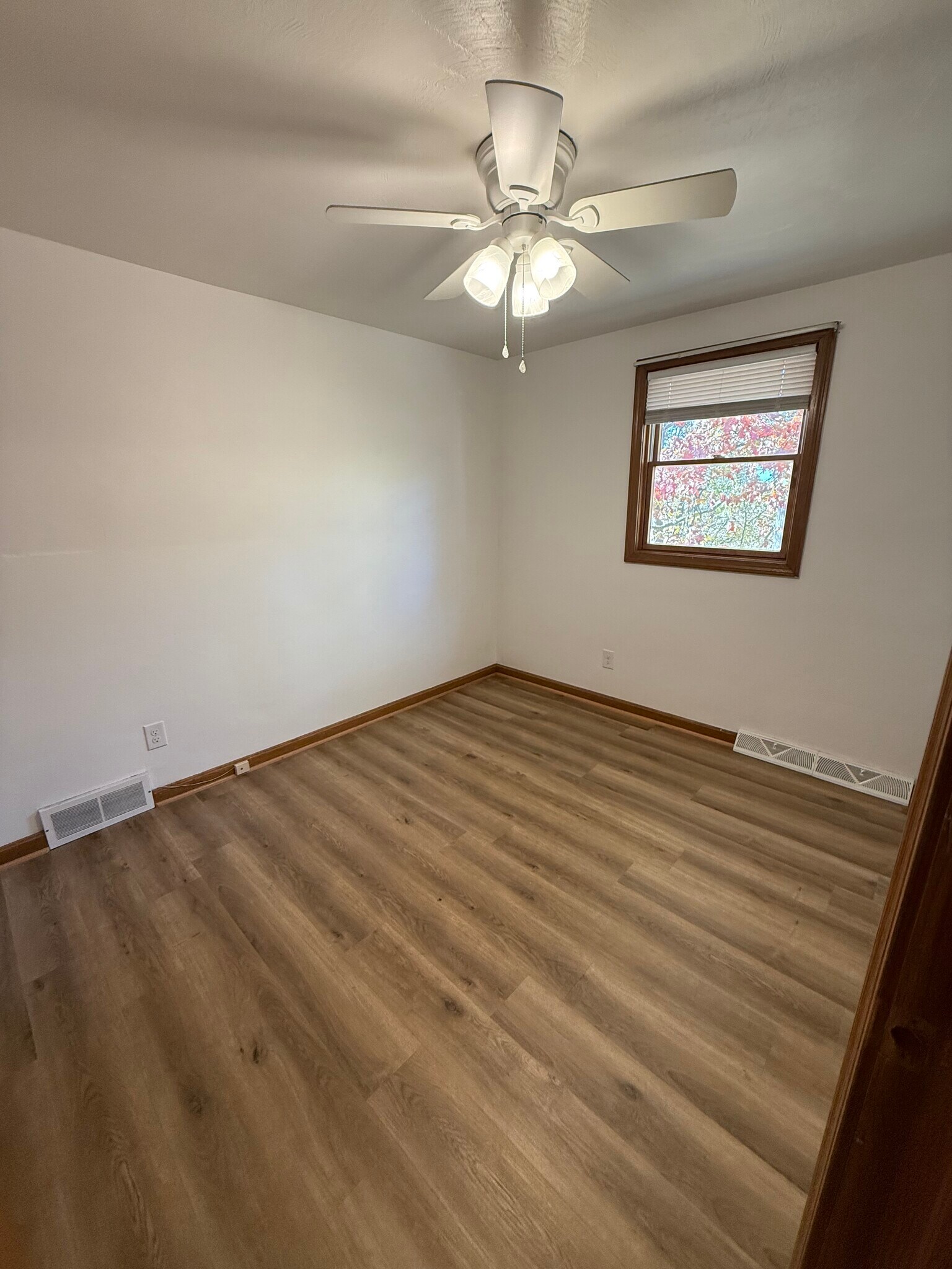 Building Photo - 9550 Struthers Rd