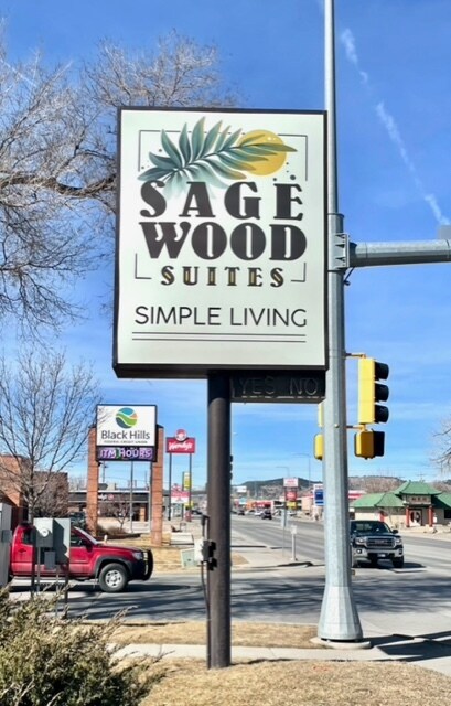 Building Photo - 590 Spruce