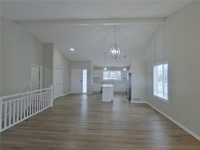 Building Photo - 21313 Independence Ave