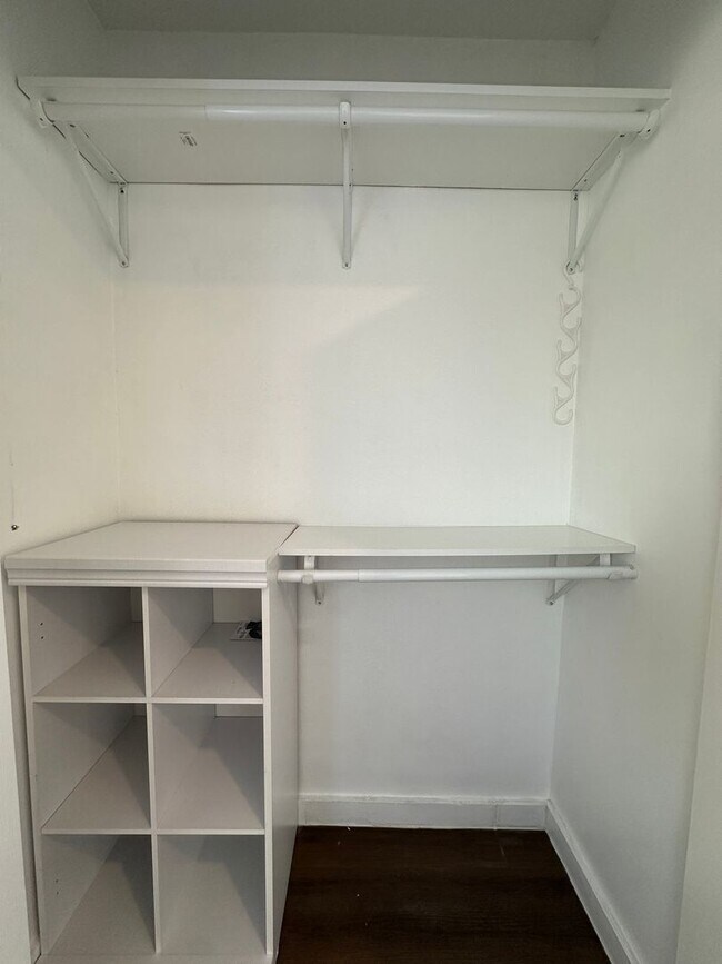 Building Photo - Immediate Move-In! Renovated 2BR House Near Ball State w/ Fireplace & Outdoor Space