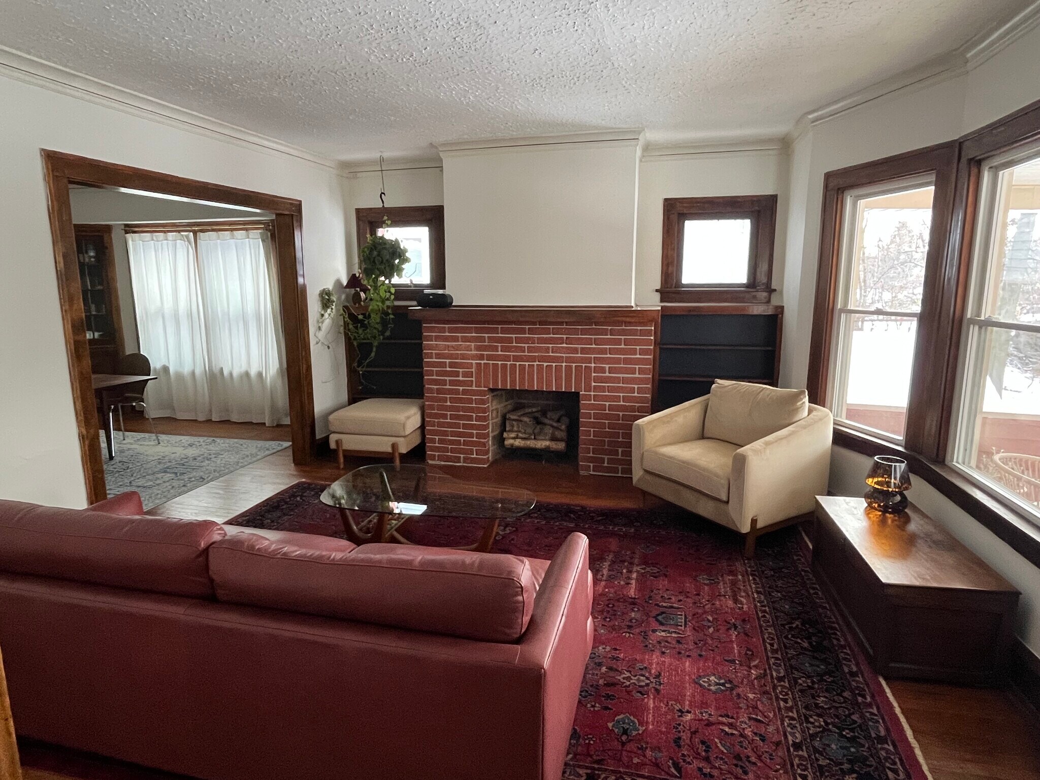 Living Room - 1265 W Clifton Blvd