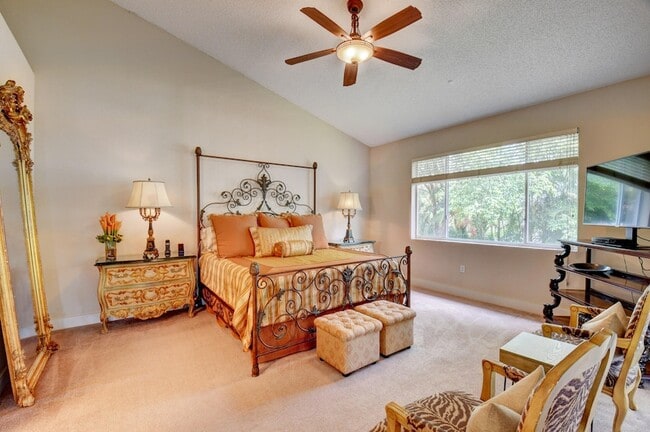 Building Photo - 2464 NW 59th St