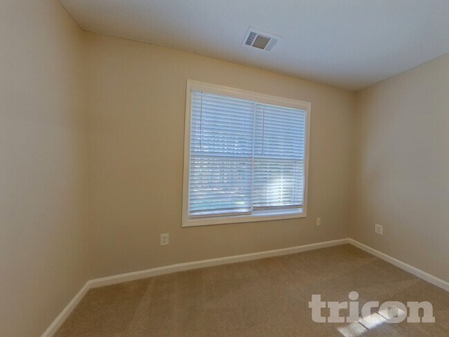 Building Photo - 309 Lokey's Ridge Rd