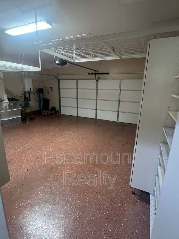 Building Photo - 3203 Vittoria Loop