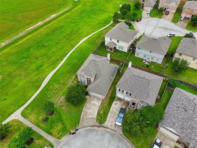 Building Photo - 8342 Loetsch Ridge Way