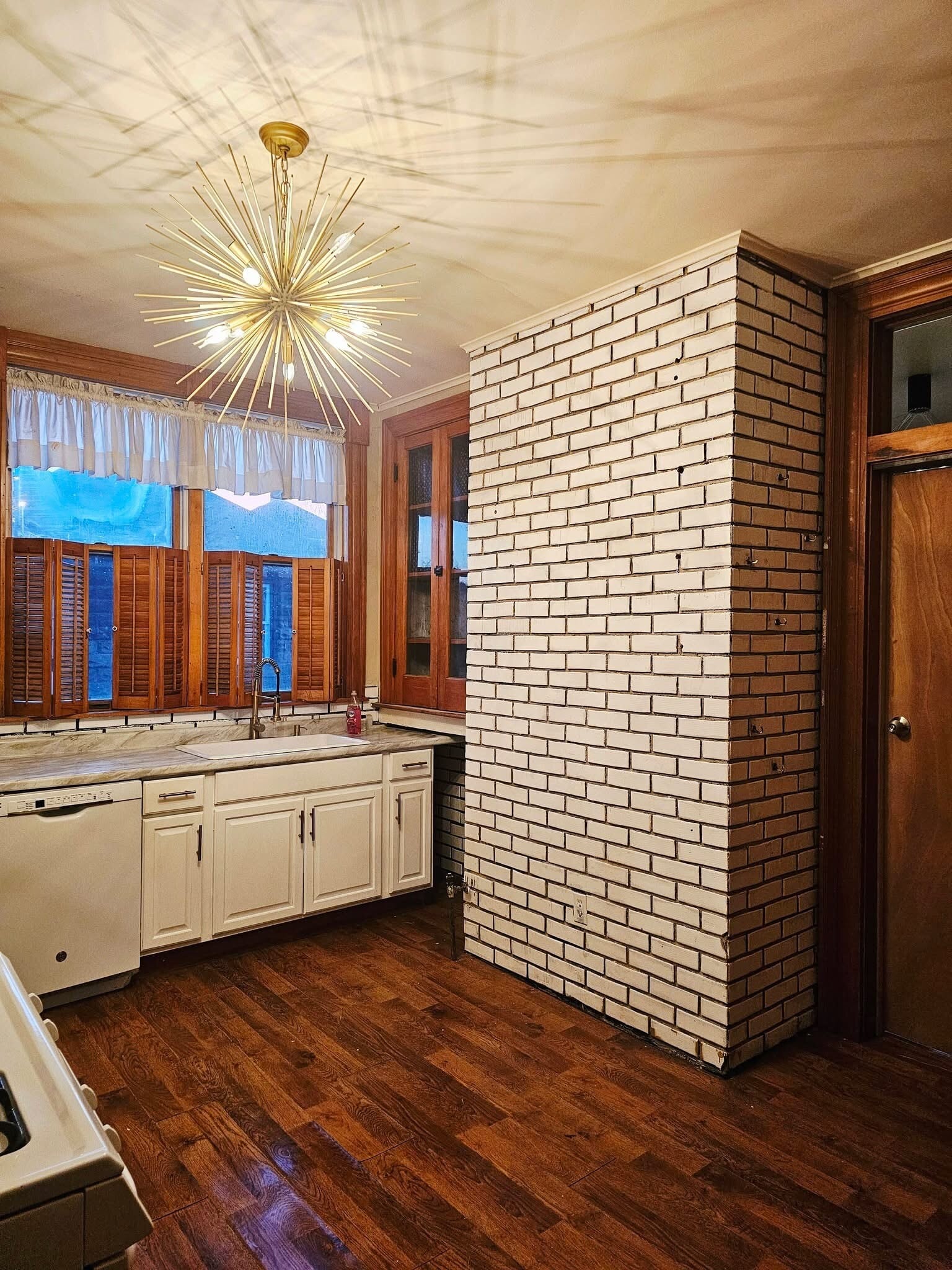 Building Photo - 409 N 5th St