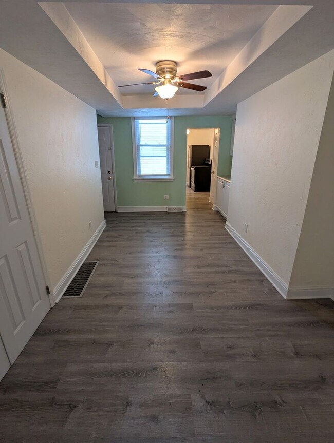 Building Photo - 118-120 S 25th St