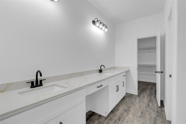 Building Photo - 401 E Martin Luther King Blvd