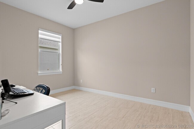 Building Photo - 10454 SW Captiva Dr