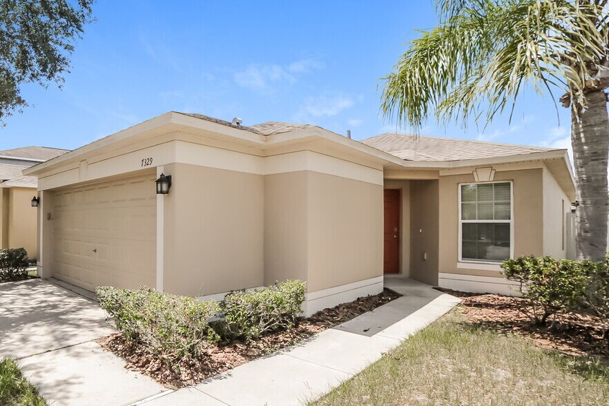 Building Photo - 7329 Lumber Port Dr