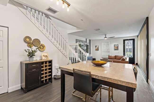 Building Photo - 1101 Beach Rd