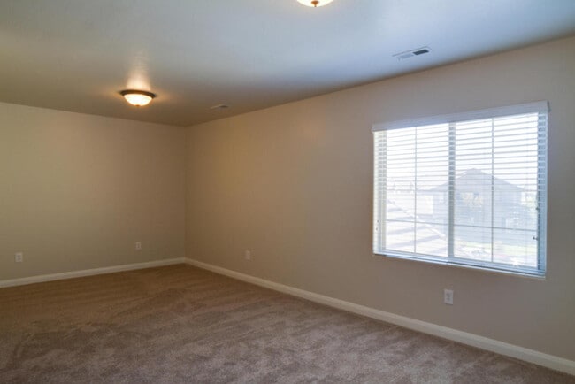 Building Photo - Beautiful Desert Hills Beauty!  Casitas at Hidden Valley! Price Reduced!