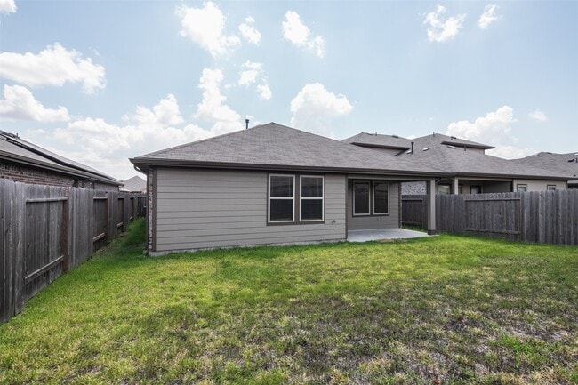 Building Photo - 18338 Raven Rock Ln