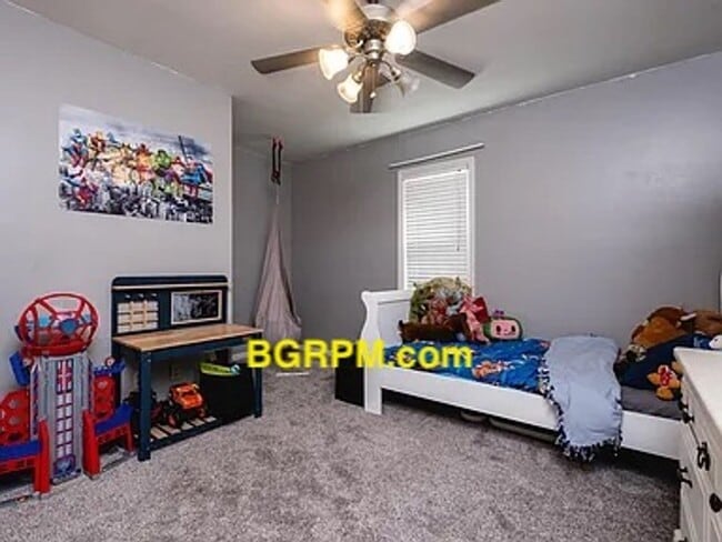 Building Photo - 4 BD 3 BA