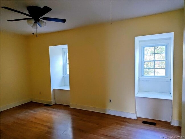 Building Photo - 405 London Company Way