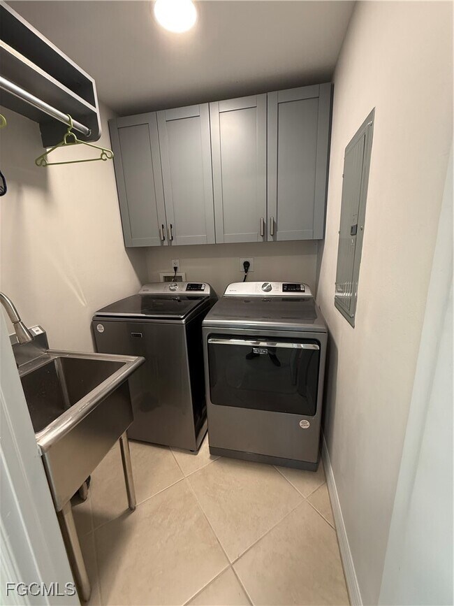 Building Photo - 2797 First St