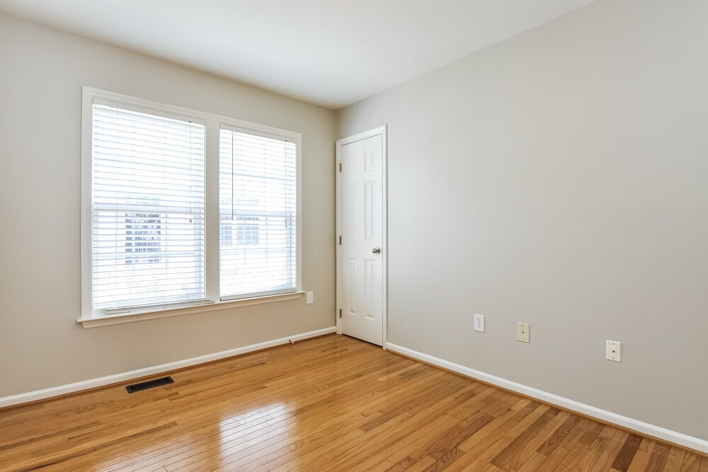 Building Photo - 305 Occidental Dr