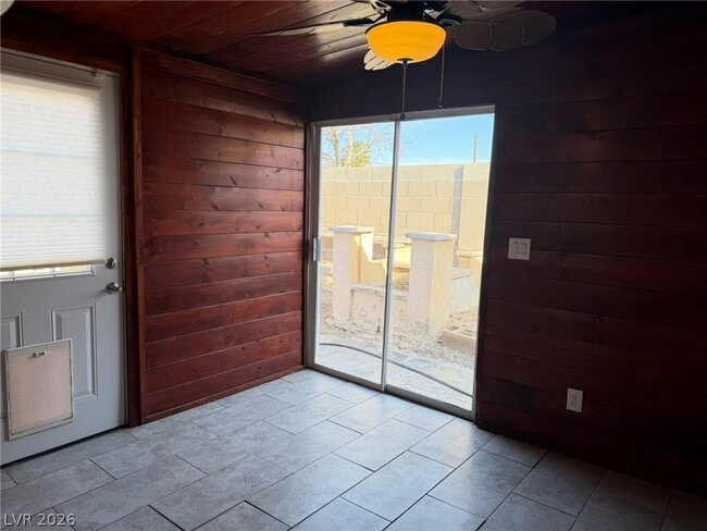 Building Photo - 3503 Oberon Ln