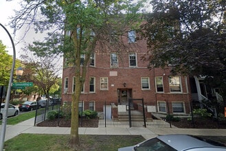 Building Photo - 2453 N Spaulding Ave