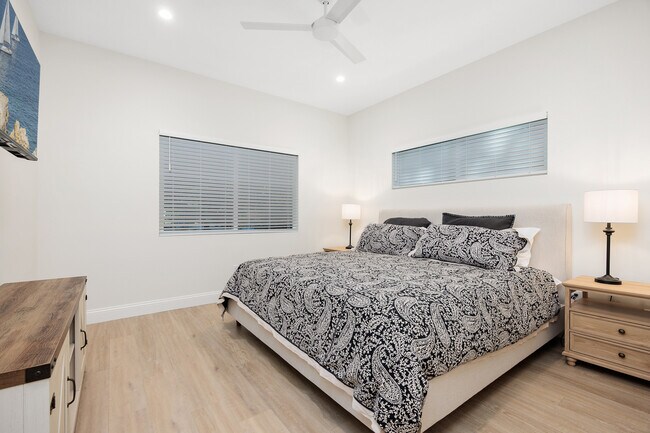 Building Photo - 1559 Rancho Serena