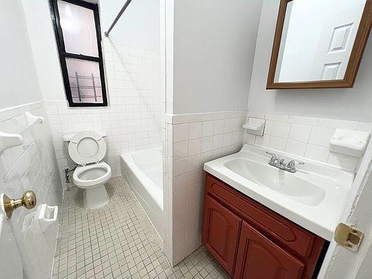 Building Photo - 1 bedroom in BRONX NY 10468