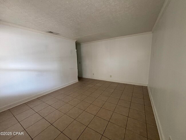 Building Photo - 149 N Hwy 22 A