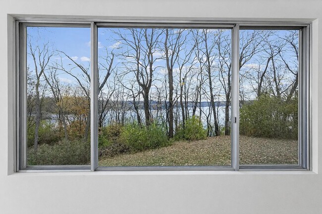 Building Photo - 14085 85th Pl N