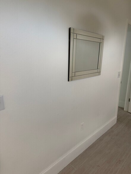 Building Photo - 11112 Fairhaven Way