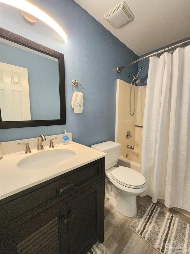 Building Photo - 589 Bobwhite Pl