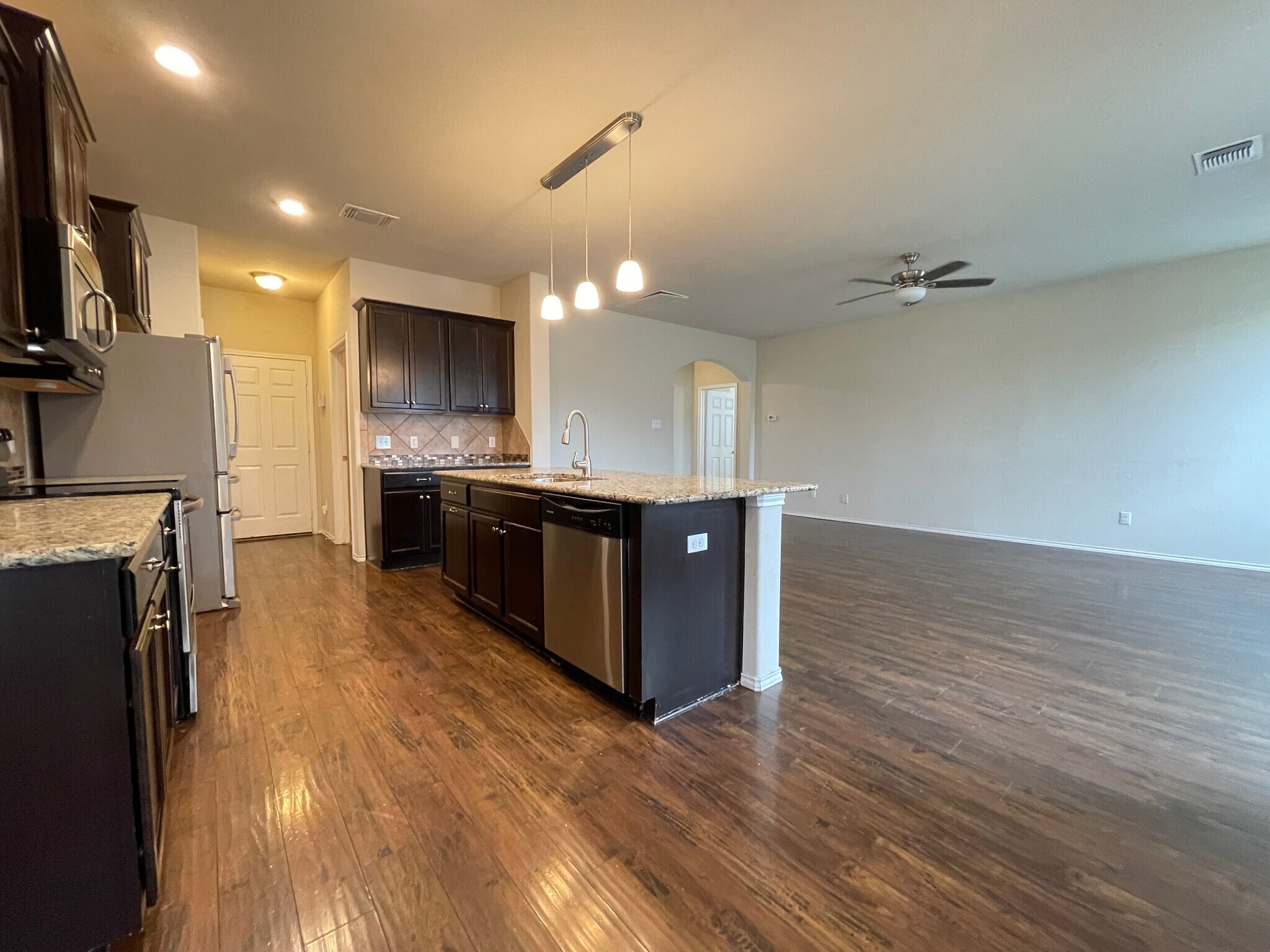 Building Photo - 11133 Gainer Dr