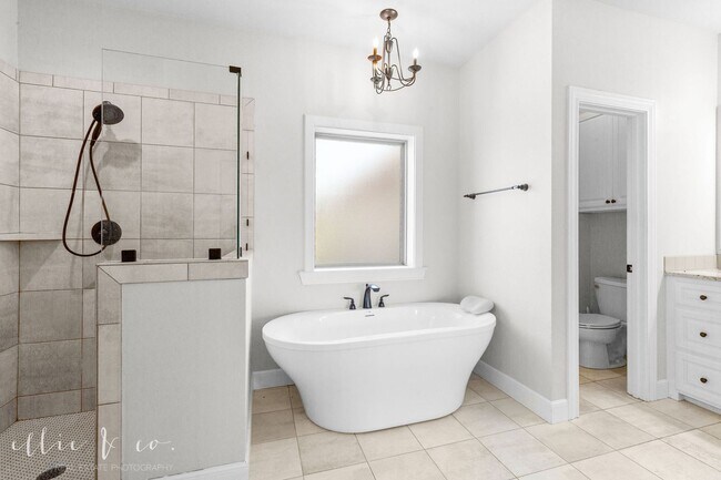 Building Photo - Luxury 4-Bedroom Home for Lease in Wylie ISD