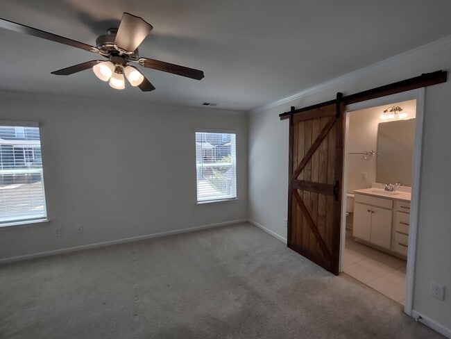 Building Photo - Move-In Ready, End Unit Two Story Townhome...