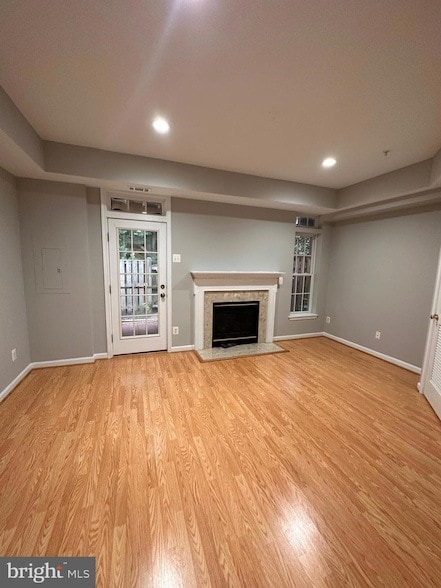 Building Photo - 4065 Cressida Pl