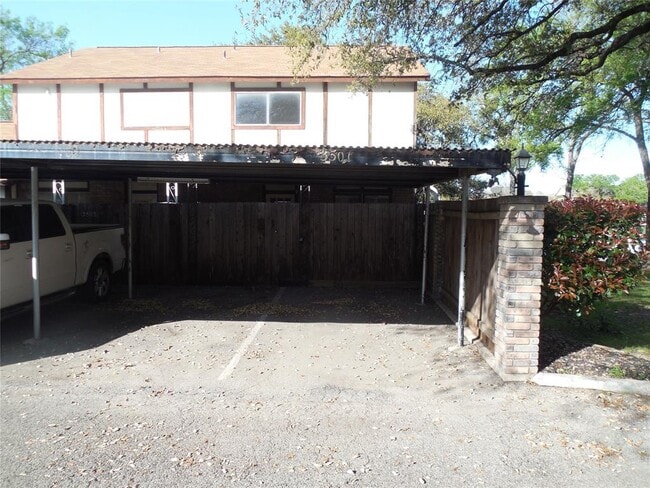 Building Photo - 3501 Greystone Dr