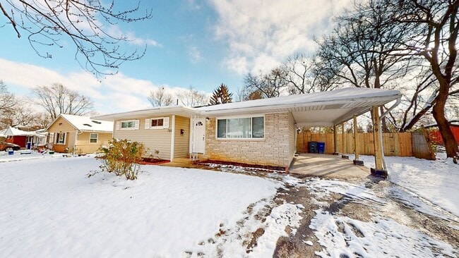 Primary Photo - 769 Kettering Rd