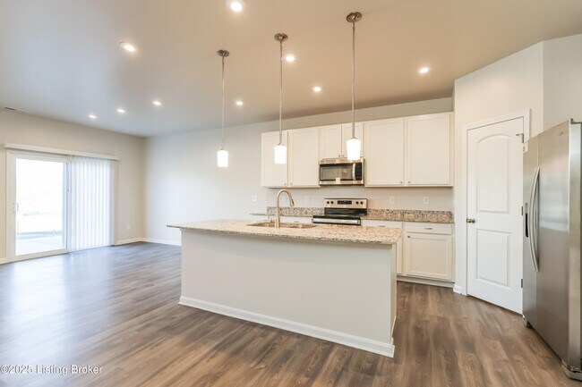 Building Photo - 621 Toll House Ct