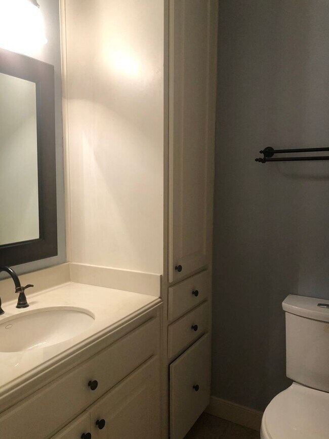 Building Photo - Mill Creek Subdivision