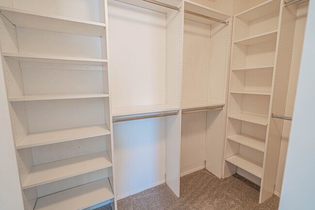 Building Photo - 23239 Barnacle Ln
