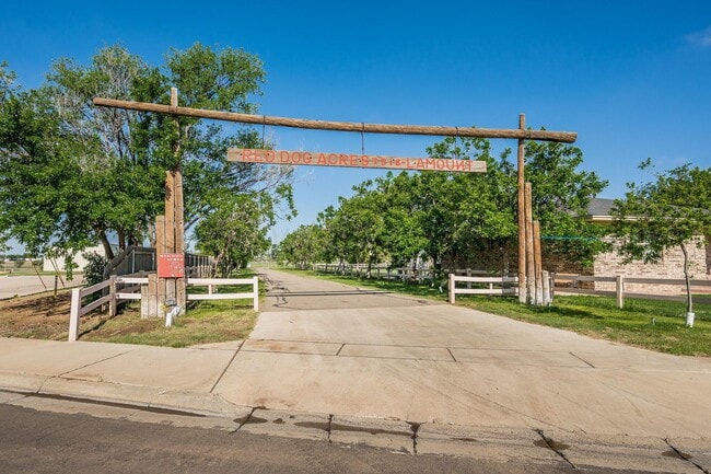 Building Photo - 7518 Lamount Dr