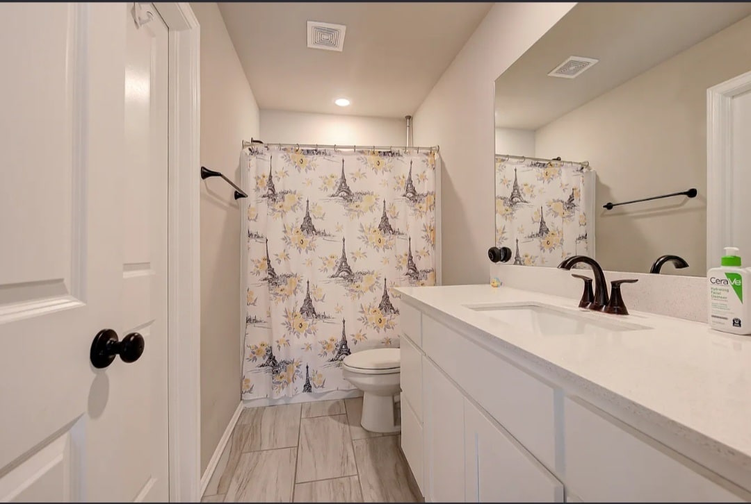 Building Photo - 11652 SW 12th St