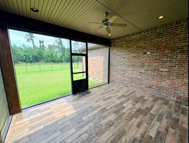 Building Photo - 3714 Willow Wood Dr