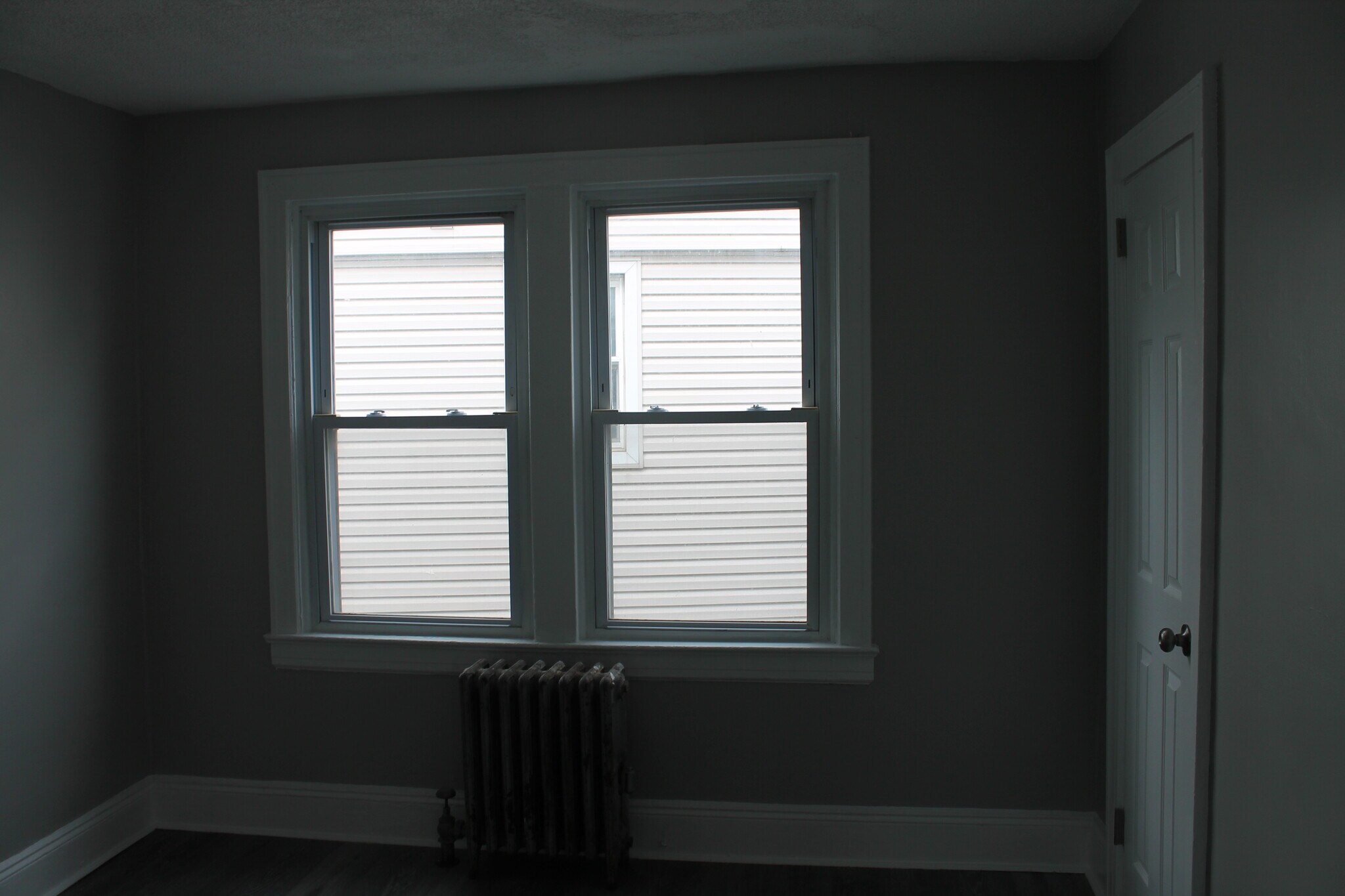 Building Photo - 67 Edgar St