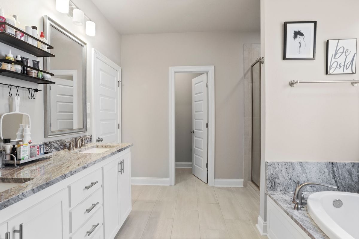 Building Photo - 825 Mano Myrtle Dr