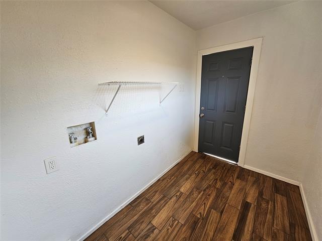 Building Photo - 2402 Housley Dr