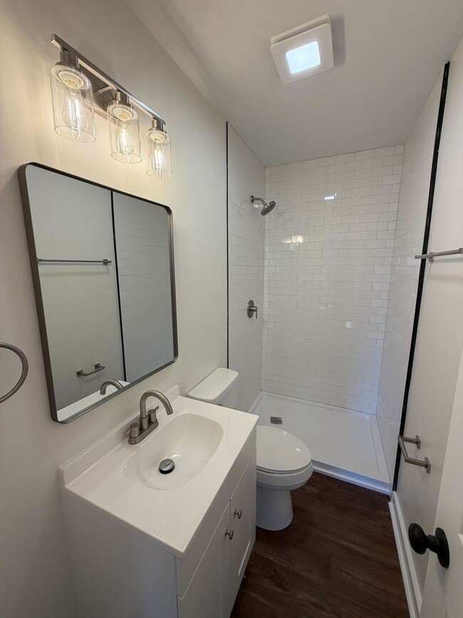 Building Photo - 2 Bed | 2 Bath | Office/Flex Room | 1 Acre Lot | Pickerington Schools